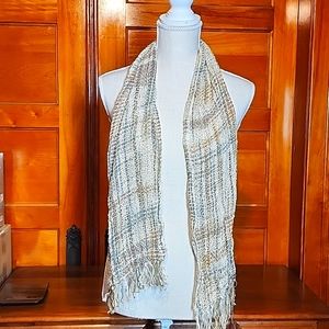 ⚡️5 For $10⚡️ Vintage loose knit rayon scarf by Index